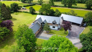 image of Roundhill Lodge, Cockshot Lane