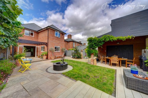 Arrange a viewing for Pickersleigh Road, Malvern